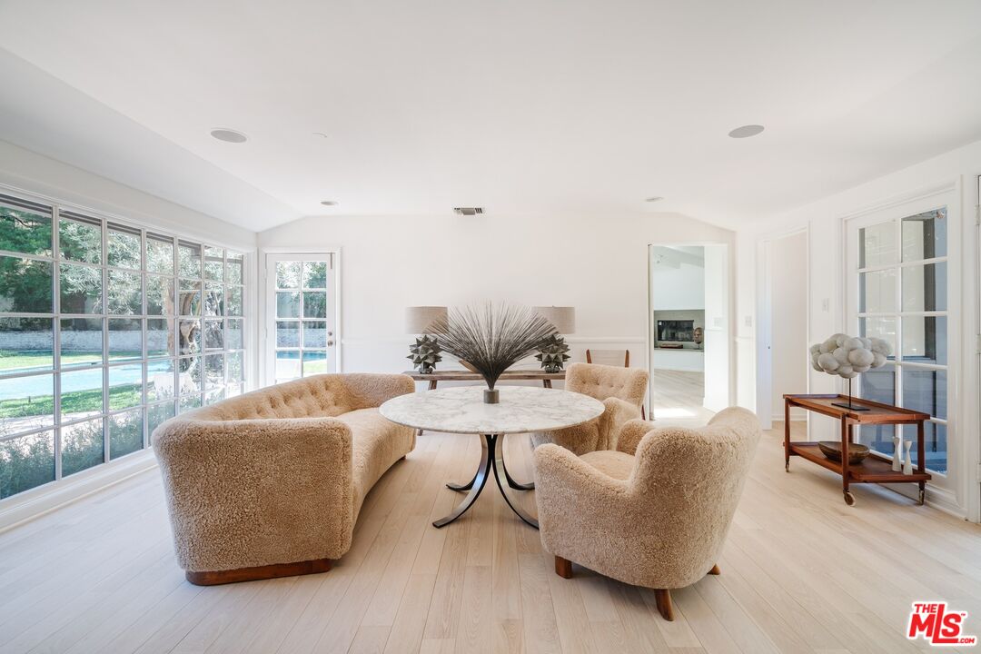 1755 Old Ranch Road Los Angeles, CA 90049 - Photo 19 of 46