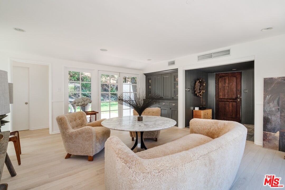 1755 Old Ranch Road Los Angeles, CA 90049 - Photo 21 of 46