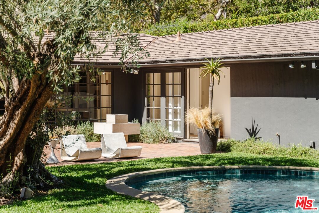 1755 Old Ranch Road Los Angeles, CA 90049 - Photo 24 of 46