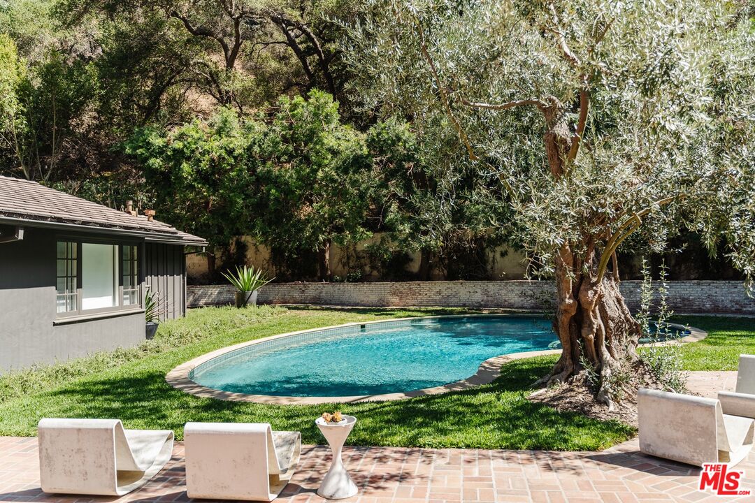 1755 Old Ranch Road Los Angeles, CA 90049 - Photo 28 of 46