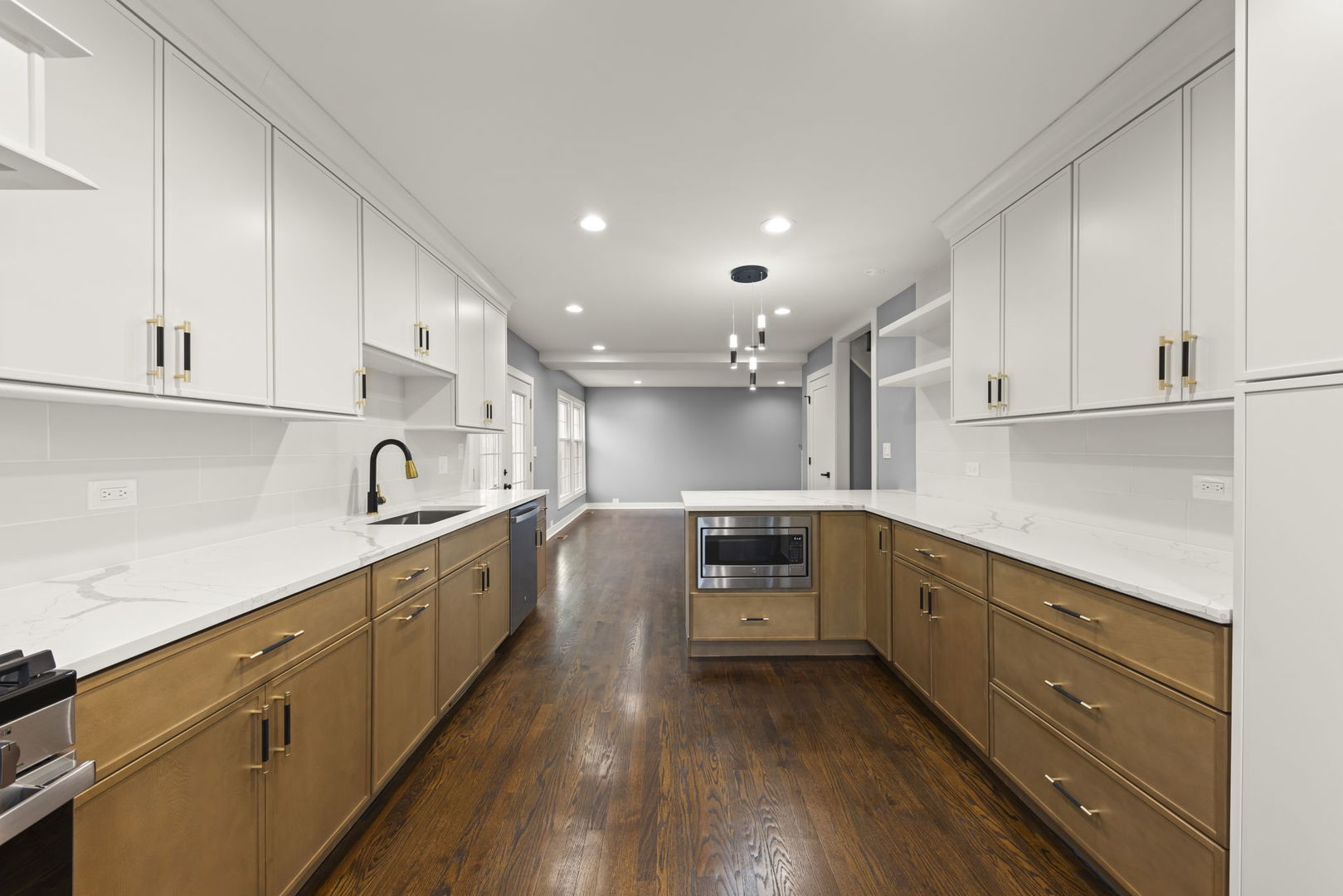 6503 Ridge Road Willowbrook, IL 60527 - Photo 11 of 30 Gallery Image 11