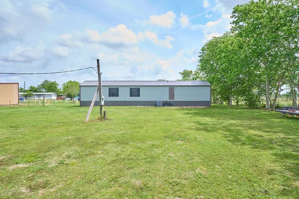 $185,000 | 1003 Nunez Street, Beasley, TX 77417