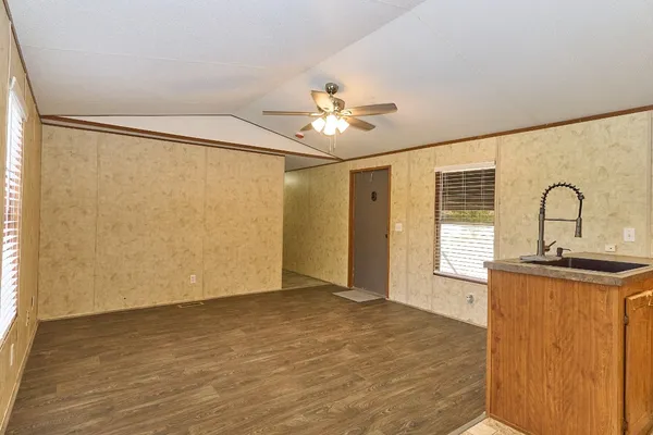 $185,000 | 1003 Nunez Street, Beasley, TX 77417