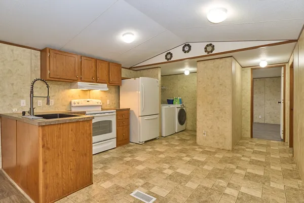 $185,000 | 1003 Nunez Street, Beasley, TX 77417