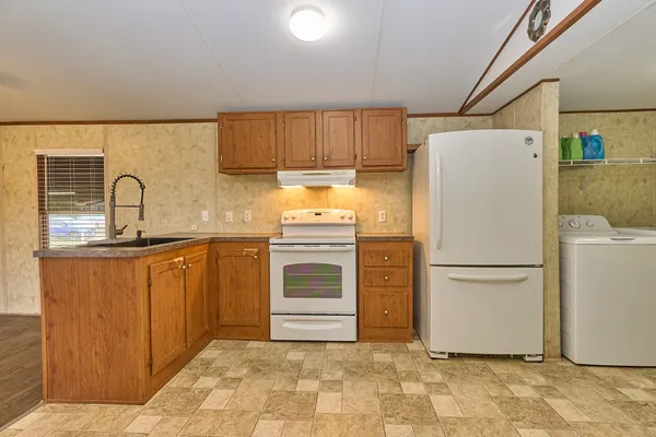 $185,000 | 1003 Nunez Street, Beasley, TX 77417