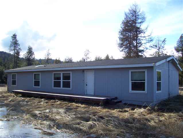 1742 Spring Valley Road Newport, WA 99156 - Photo 1 of 9 Gallery Image 1