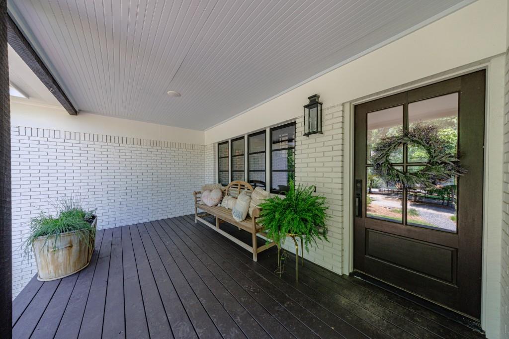 950 Jones Road Roswell, GA 30075 - Photo 5 of 62