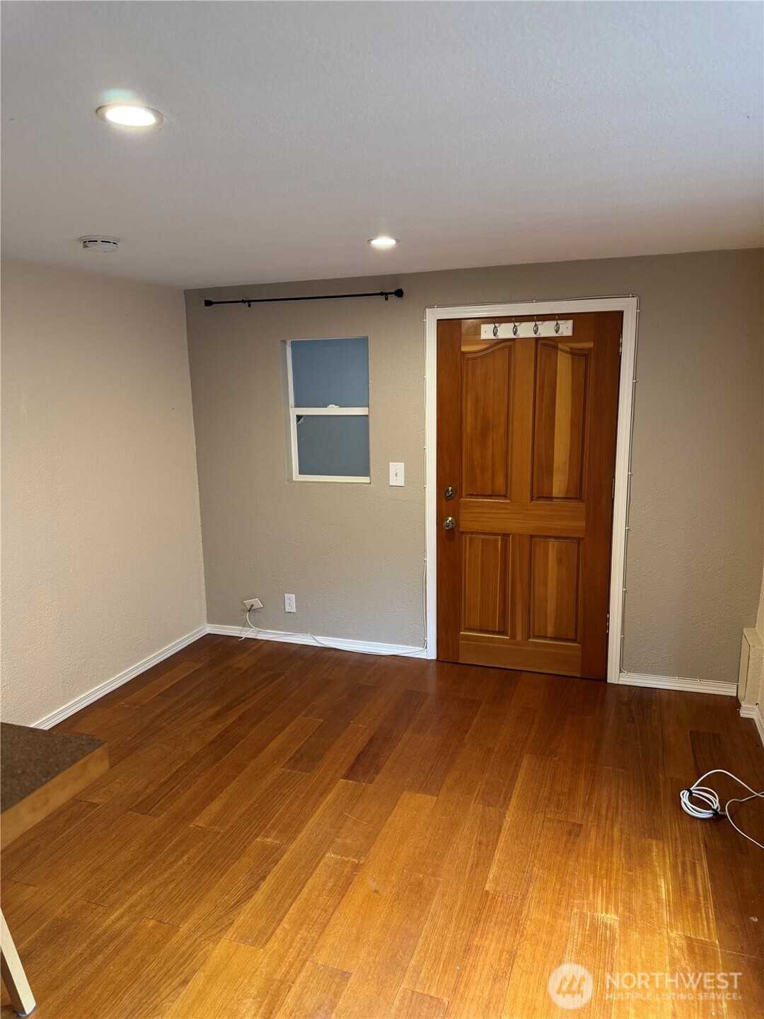 7321 Glenridge Way Southwest, Unit B Seattle, WA 98136 - Photo 6 of 19