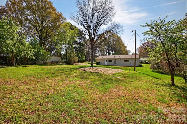 $249,900 | 2016 Bryant Street, Madison, NC 27025