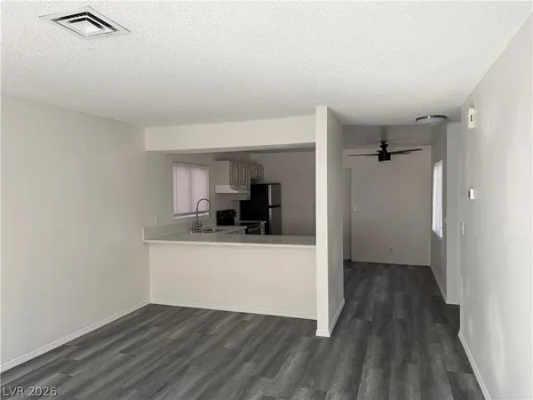 $1,140 | 5206 Golden Lane, Unit B, Las Vegas, NV 89119
