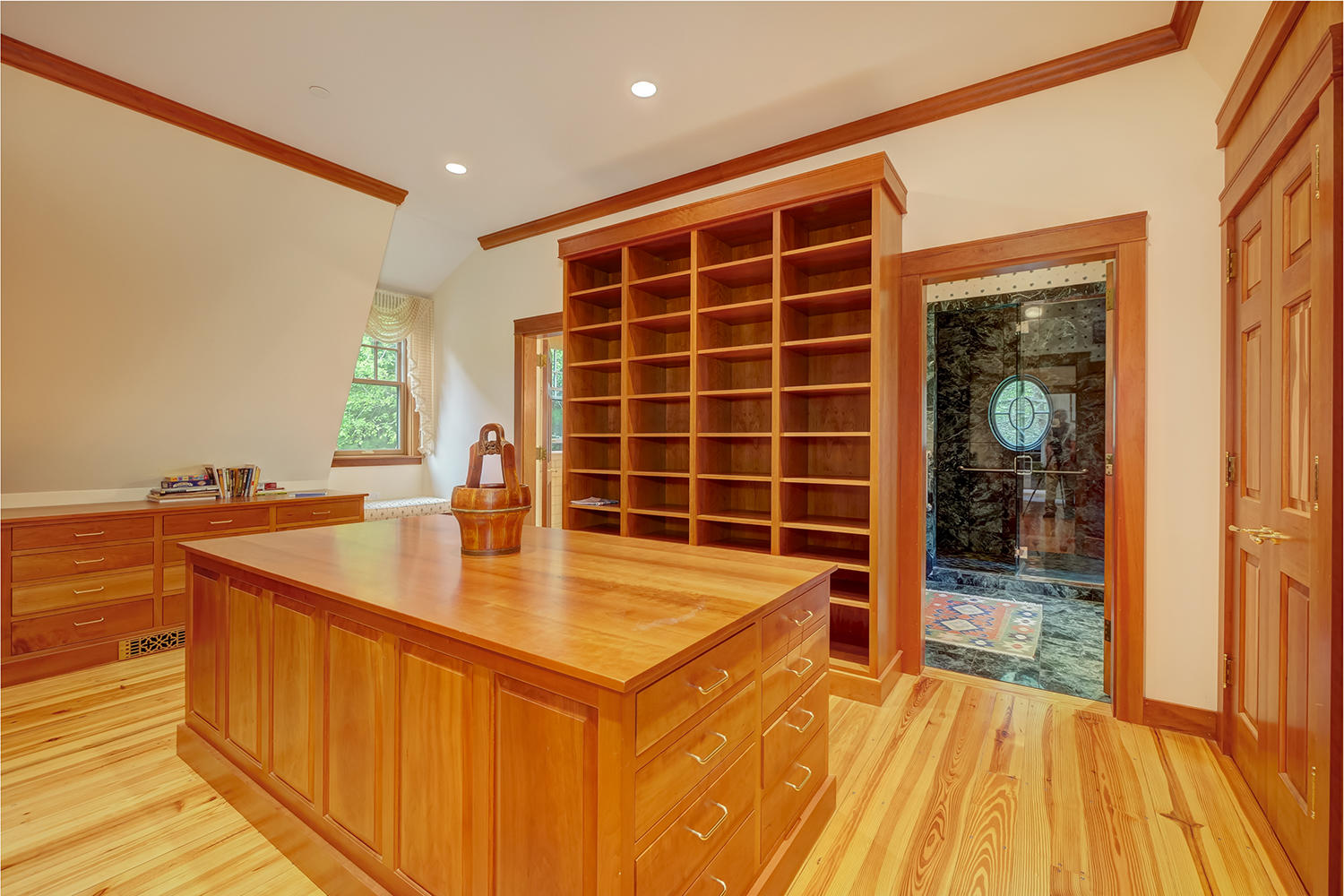 320-330 Sound Drive Mount Desert, ME 04660 - Photo 51 of 68 40-25.Mbed closet:wood
