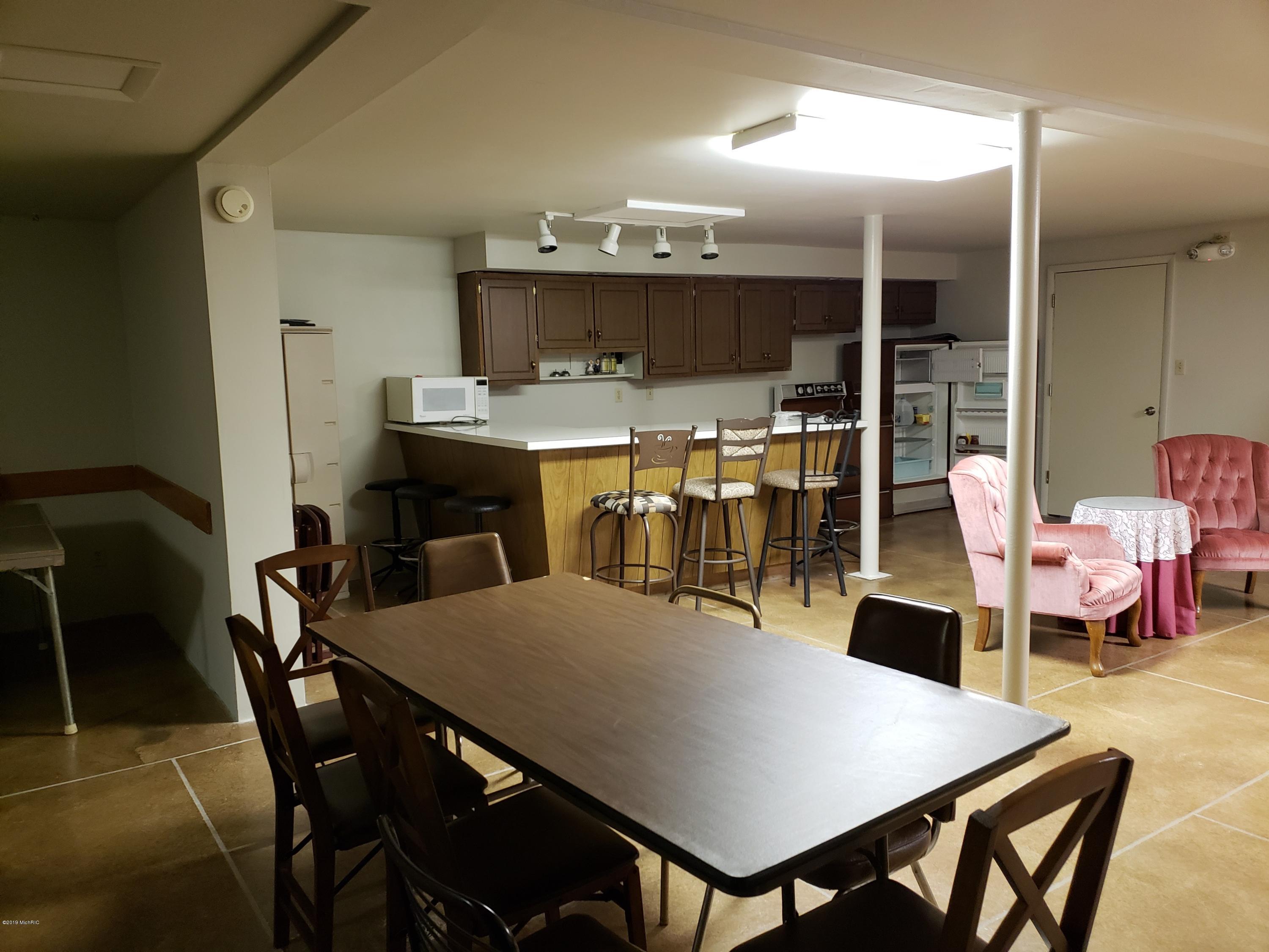 173 East Michigan Avenue, Unit 101B Three Rivers, MI 49093 - Photo 8 of 9 Meeting area