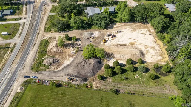$2,400,000 | 29433 Juban Road, Denham Springs, LA 70726