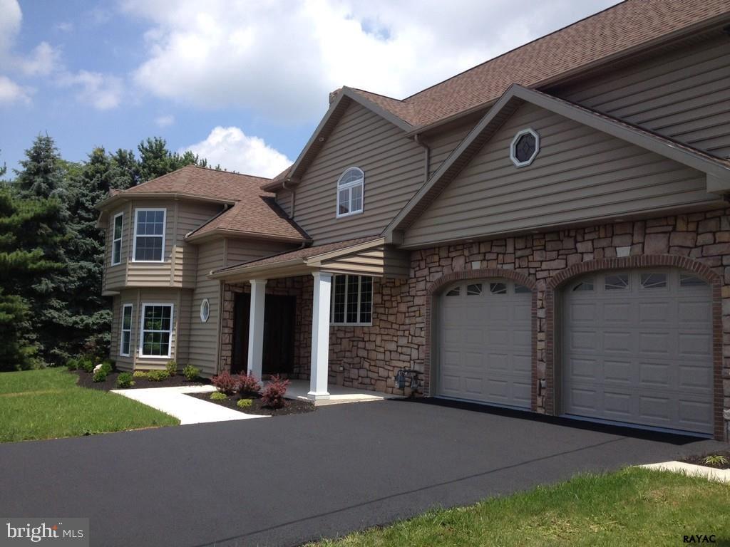 25 Claystone Road York, PA 17408 - Photo 1 of 6 Gallery Image 1