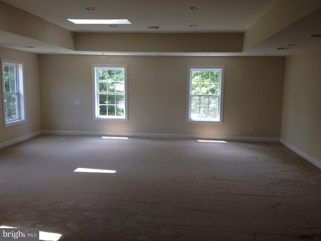 25 Claystone Road York, PA 17408 - Photo 5 of 6 Gallery Image 5