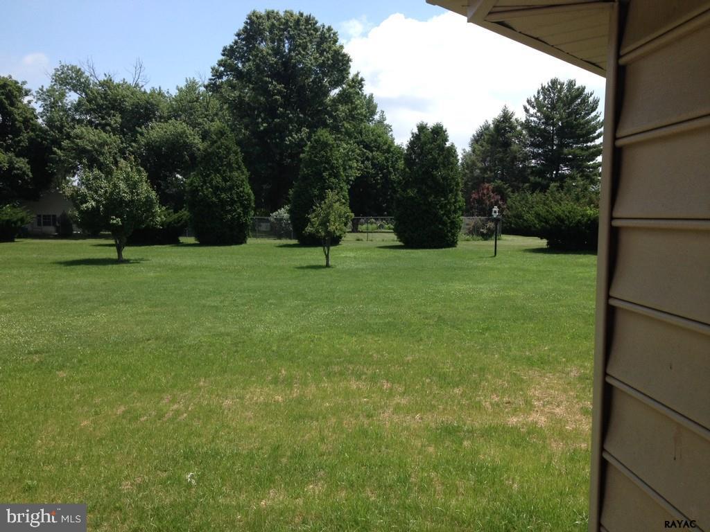 25 Claystone Road York, PA 17408 - Photo 6 of 6 Gallery Image 6