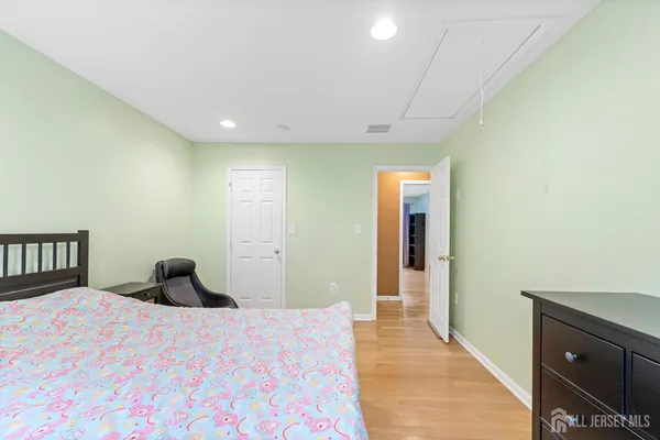 a view of workspace with windows