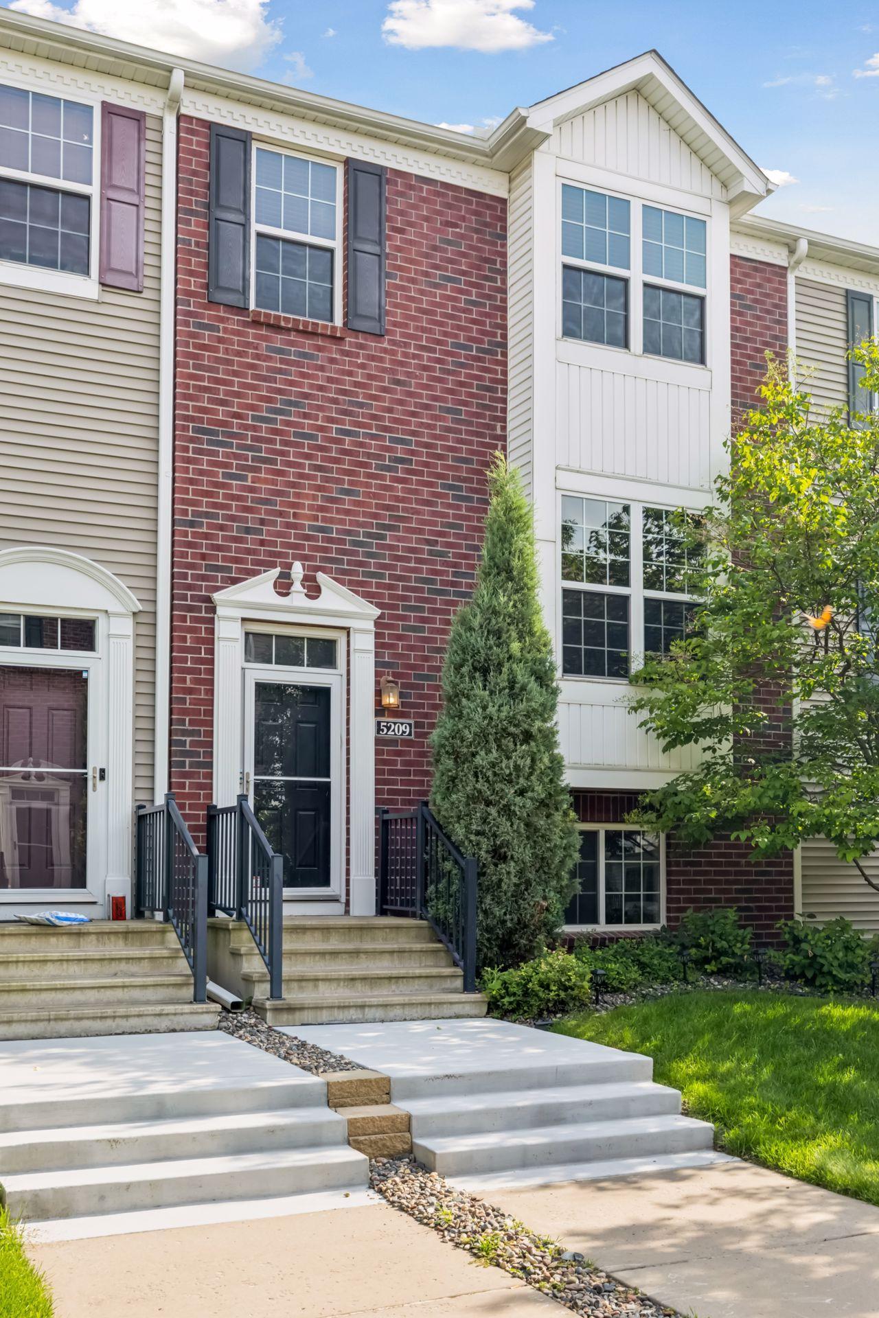 5209 Scott Lane Robbinsdale, MN 55422 - Photo 3 of 40