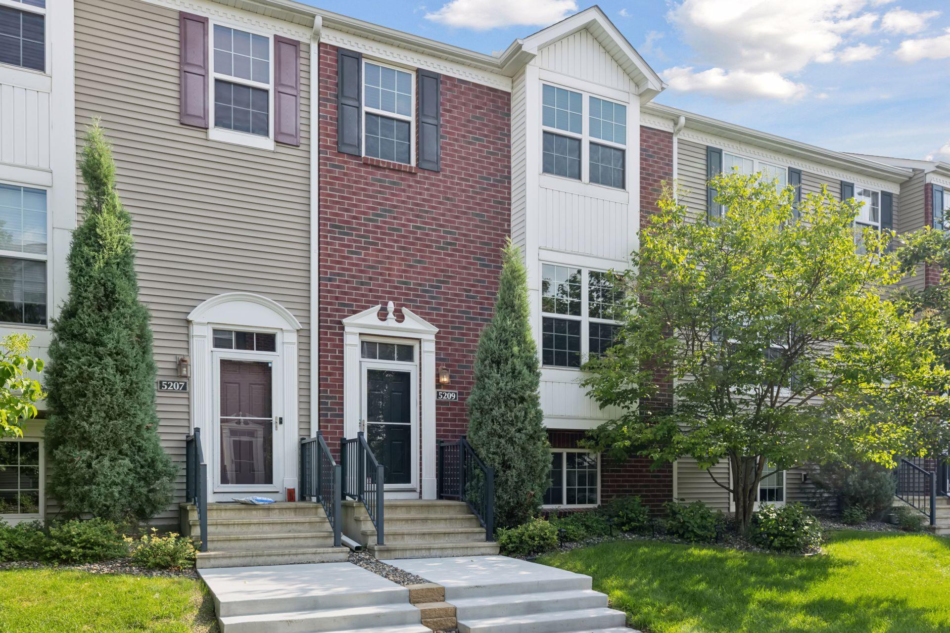 5209 Scott Lane Robbinsdale, MN 55422 - Photo 4 of 40