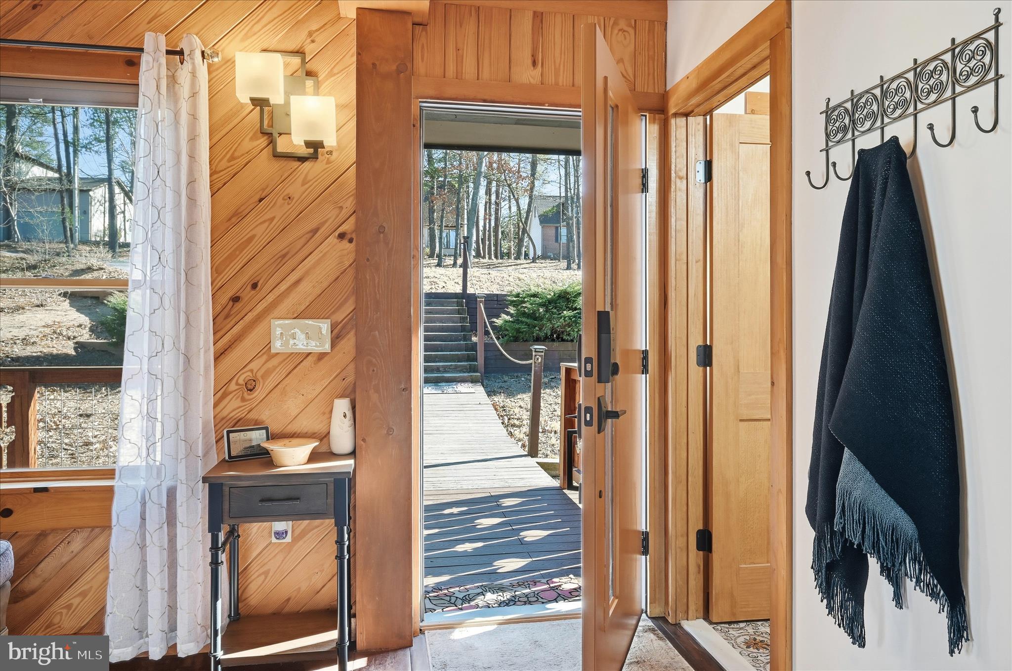 241 Sunset Circle Cross Junction, VA 22625 - Photo 13 of 98 Entry