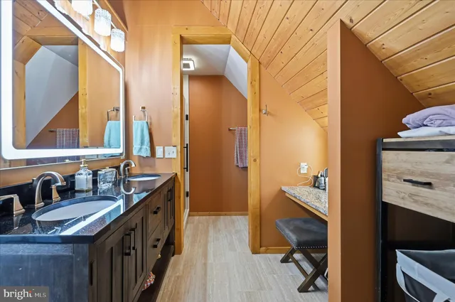 $774,900 | 241 Sunset Circle, Cross Junction, VA 22625