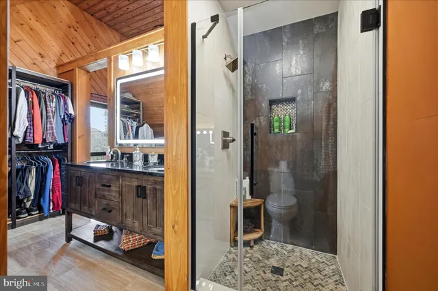 $774,900 | 241 Sunset Circle, Cross Junction, VA 22625