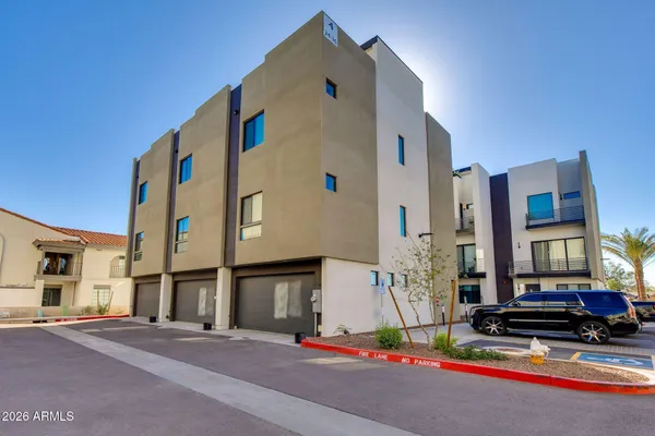 $538,000 | 4220 North 32nd Street, Unit 14, Phoenix, AZ 85016