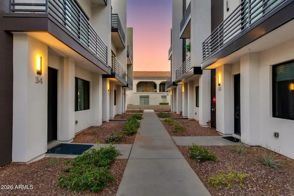 $538,000 | 4220 North 32nd Street, Unit 14, Phoenix, AZ 85016