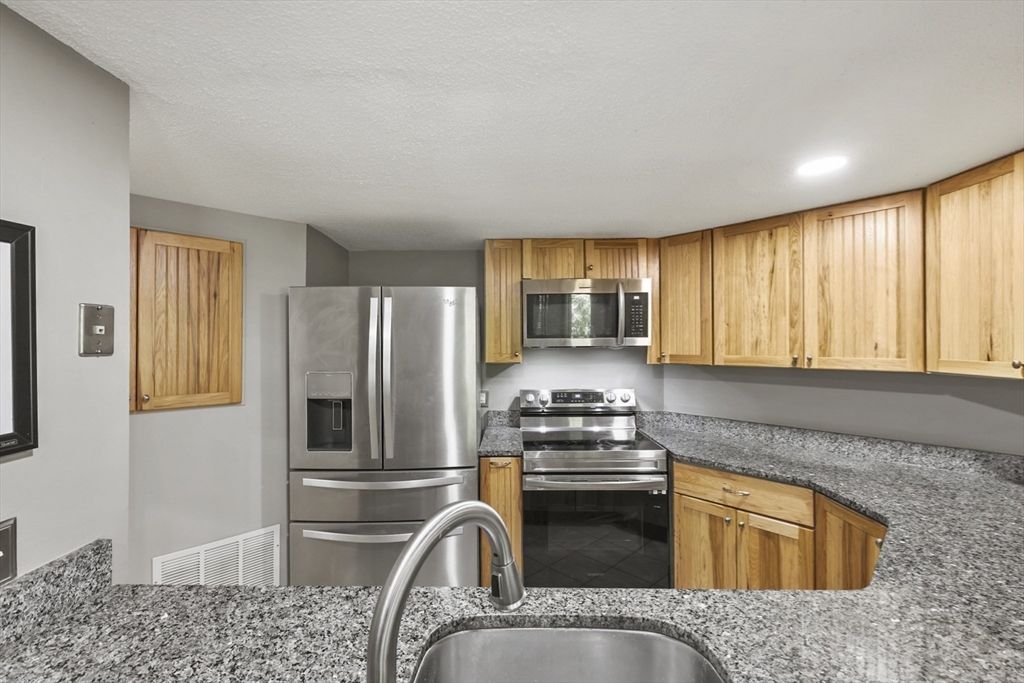 251 Trailside Way, Unit 251 Ashland, MA 01721 - Photo 7 of 25