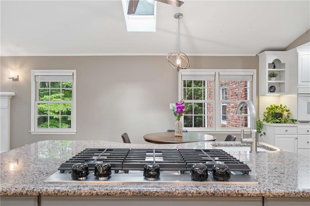3265 Henderson Creek Road Atlanta, GA 30341 - Photo 10 of 42