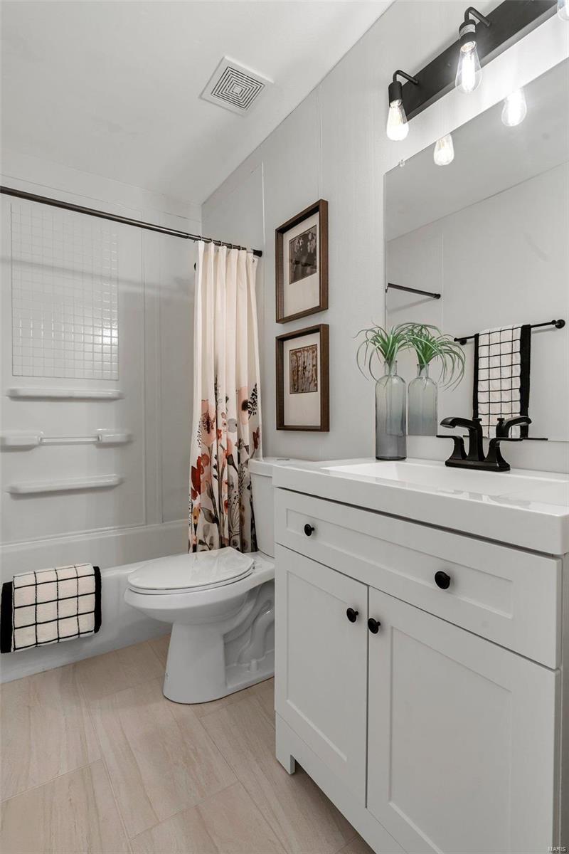 372 Palermo Drive Ballwin, MO 63021 - Photo 19 of 28