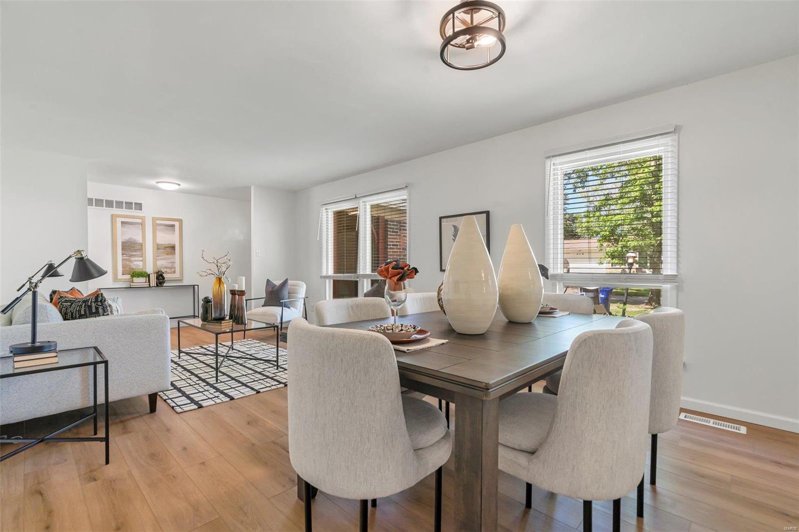 372 Palermo Drive Ballwin, MO 63021 - Photo 8 of 28