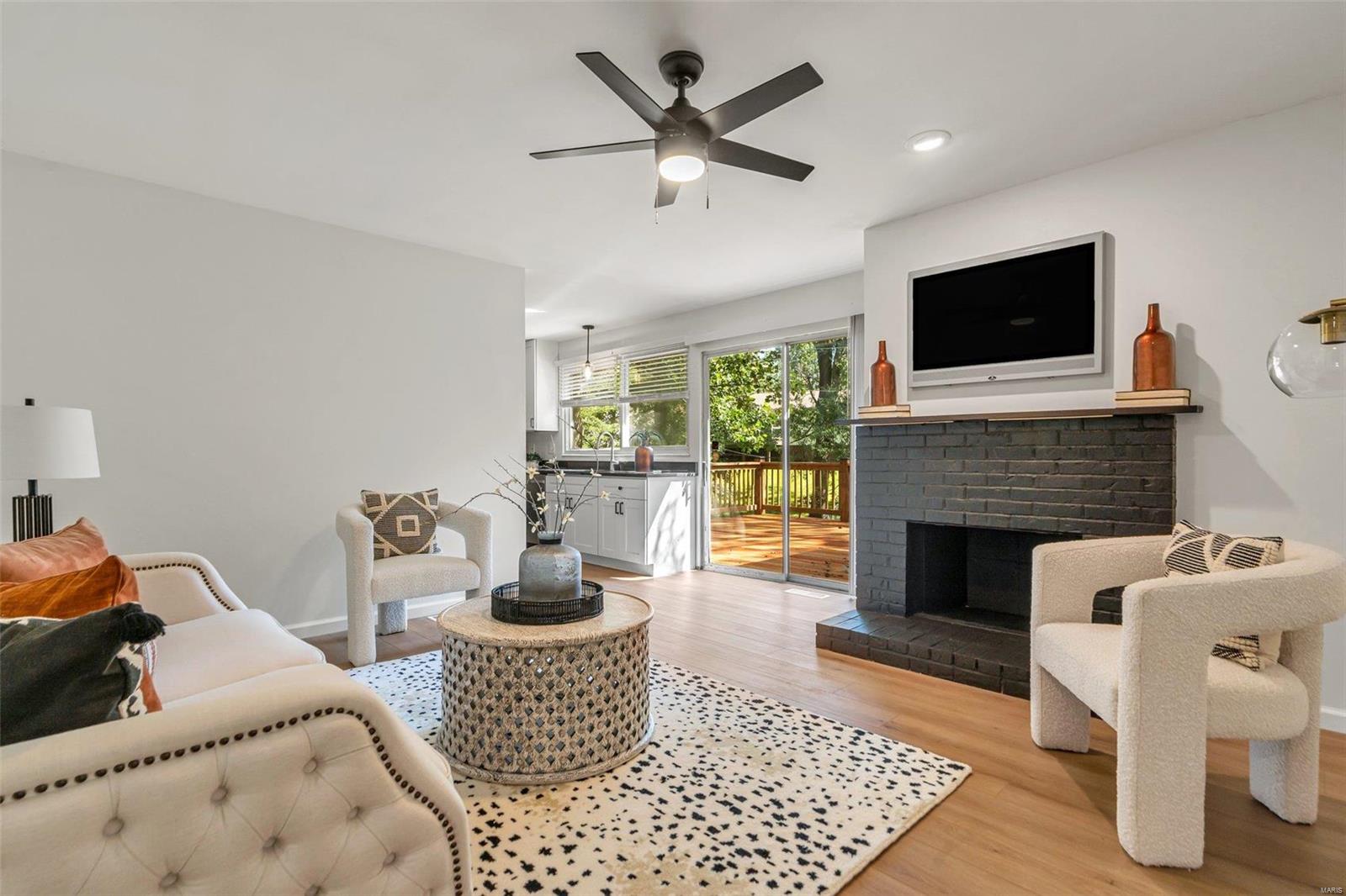 372 Palermo Drive Ballwin, MO 63021 - Photo 10 of 28