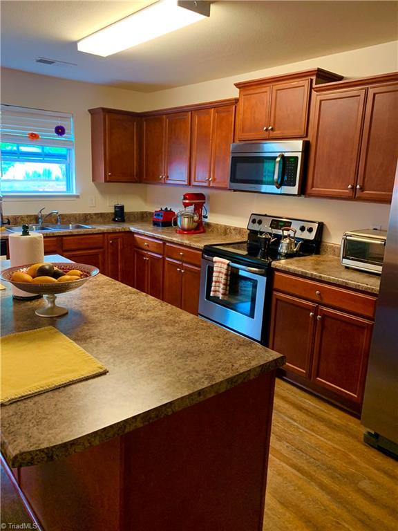 6431 Bentbrush Street Rural Hall, NC 27045 - Photo 6 of 20