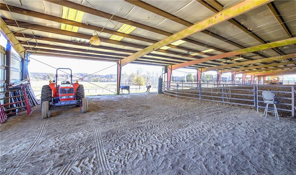 486 County Line Road Resaca, GA 30735 - Photo 20 of 33 a view of a garage