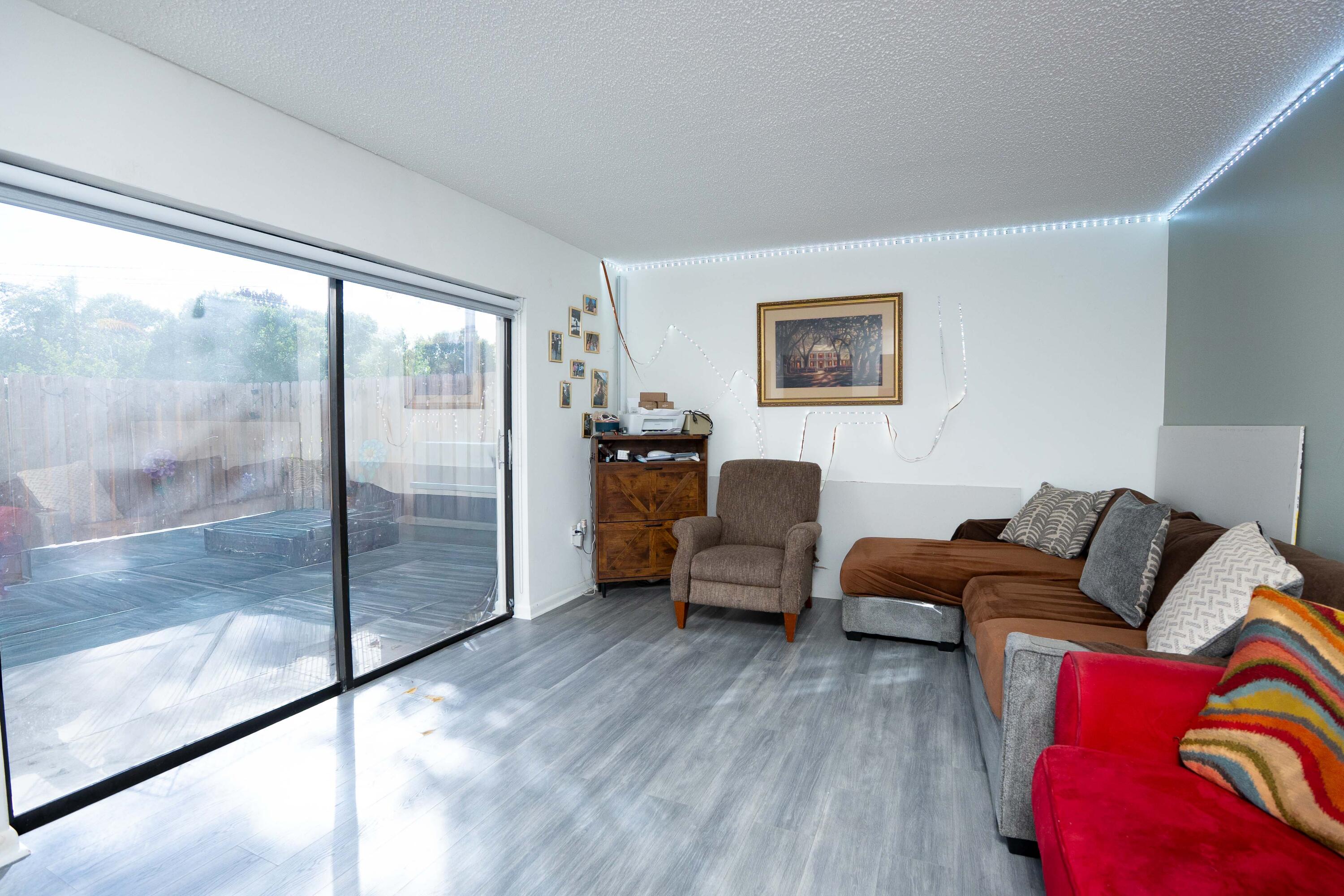 2811 Stoneway Lane, Unit B Fort Pierce, FL 34982 - Photo 5 of 28 DSC09988