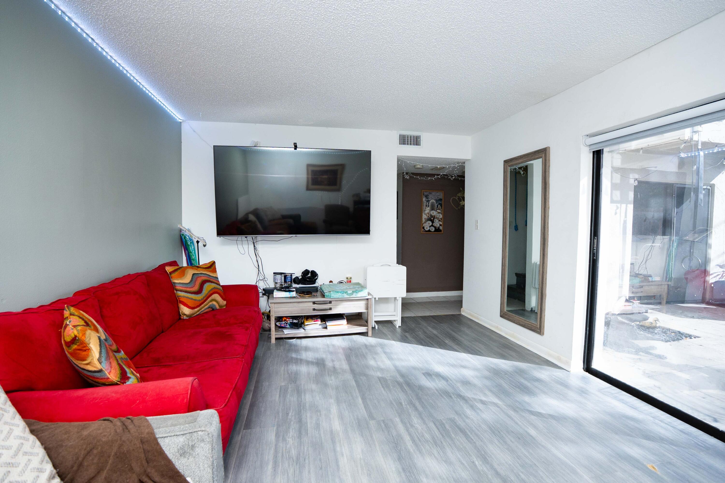 2811 Stoneway Lane, Unit B Fort Pierce, FL 34982 - Photo 7 of 28 DSC09989