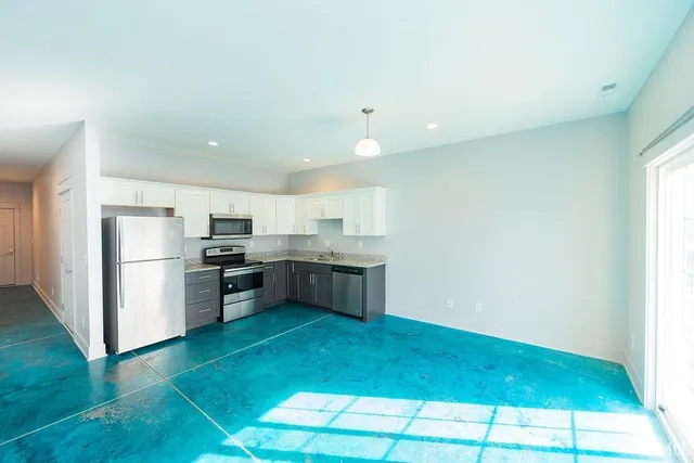 $2,400 | 1237 West Rangeview Circle, Bloomington, IN 47403