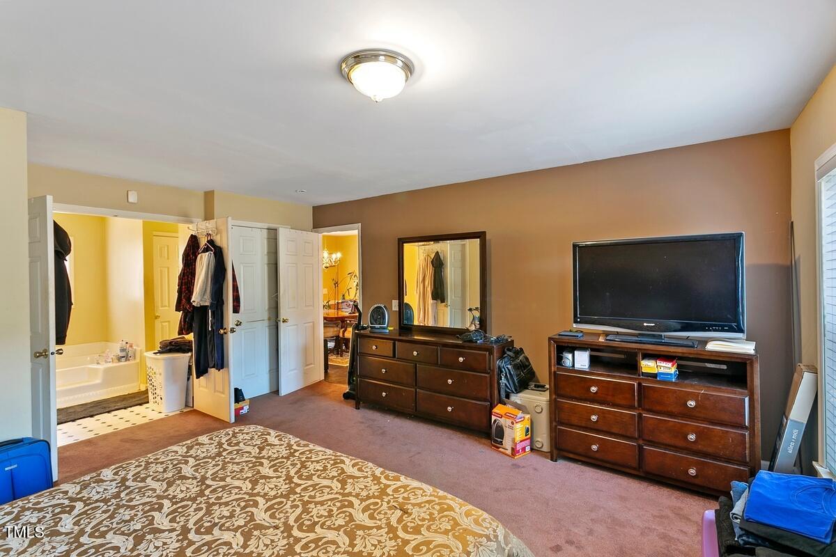 4808 Bay Point Drive Durham, NC 27713 - Photo 11 of 17 11_photo-4808-bay-point-drive