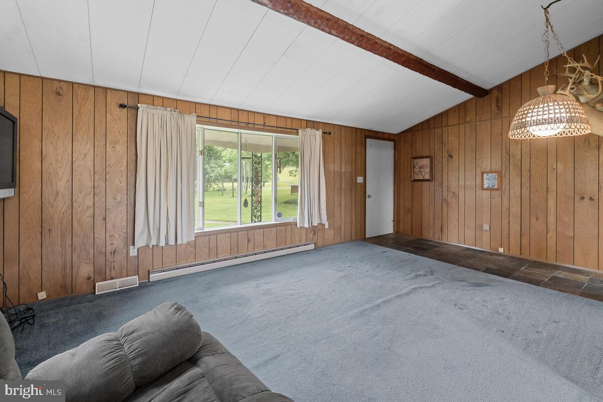 10008 Mumma Ford Road Rocky Ridge, MD 21778 - Photo 4 of 22 Living Room