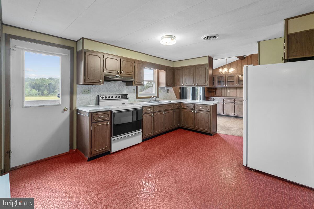 10008 Mumma Ford Road Rocky Ridge, MD 21778 - Photo 7 of 22 Kitchen