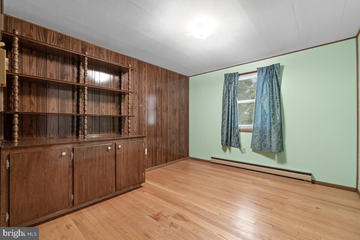 10008 Mumma Ford Road Rocky Ridge, MD 21778 - Photo 10 of 22 Den/Office