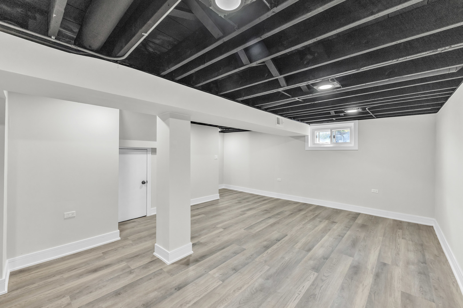 5331 West 53rd Place Chicago, IL 60638 - Photo 19 of 28 a view of an empty room