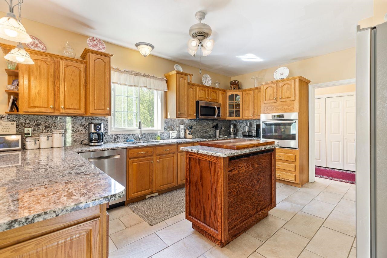 70 Emerson Road Chester, NH 03036 - Photo 10 of 35