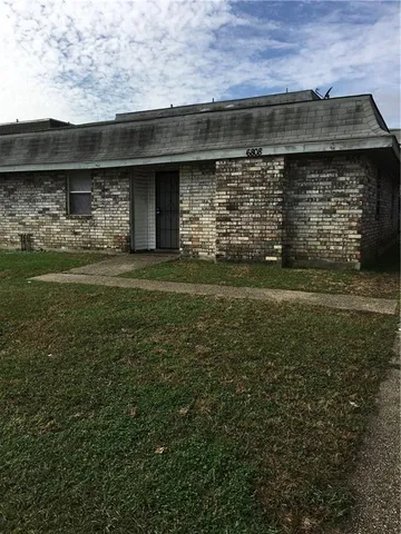 $900 | 6808 West Coronet Court, Unit C, New Orleans, LA 70126