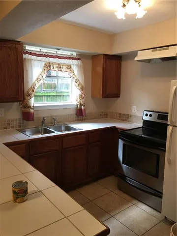 $900 | 6808 West Coronet Court, Unit C, New Orleans, LA 70126