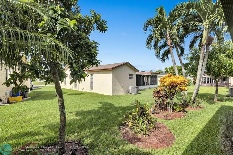 7359 Pine Park Drive North Lake Worth, FL 33467 - Photo 37 of 47