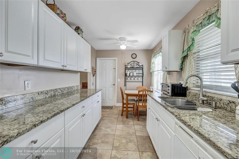 7359 Pine Park Drive North Lake Worth, FL 33467 - Photo 9 of 47