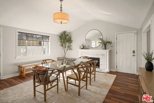 $1,595,000 | 2939 Oakhurst Avenue, Los Angeles, CA 90034