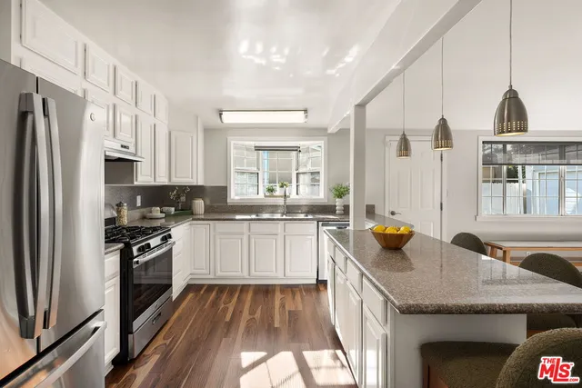 $1,595,000 | 2939 Oakhurst Avenue, Los Angeles, CA 90034